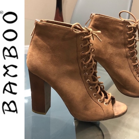 BAMBOO Shoes - Bamboo Block Heel lace- up Sandals size 7